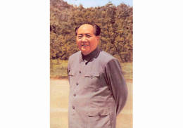 1965年5月，毛泽东重上井冈山