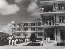 首批来院的休养员在休养院