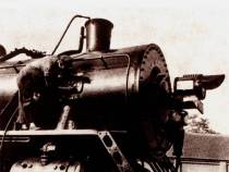 1952年8月1日造出中国第一台火车机车