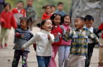 全国第一所希望小学安徽金寨县希望2006年小学二年级学生